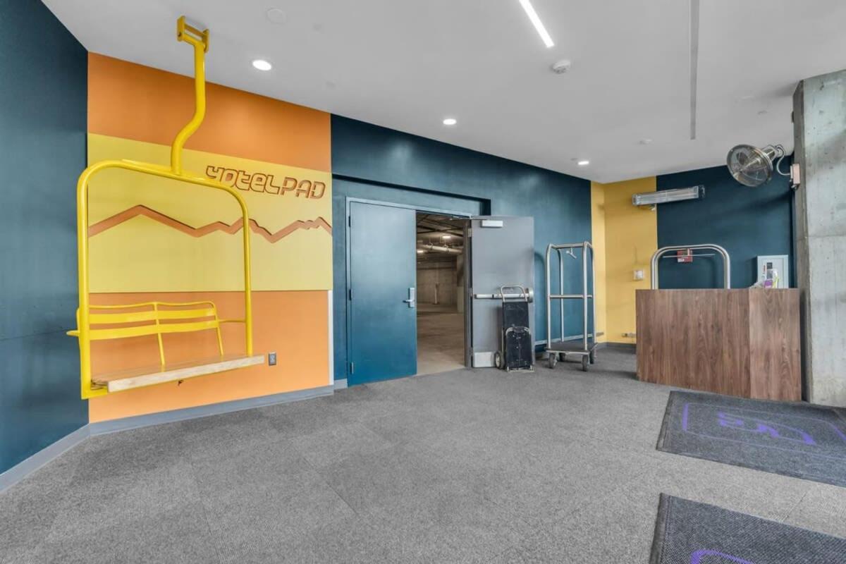 Ski-In Ski-Out Canyons Village Retreat パークシティ エクステリア 写真
